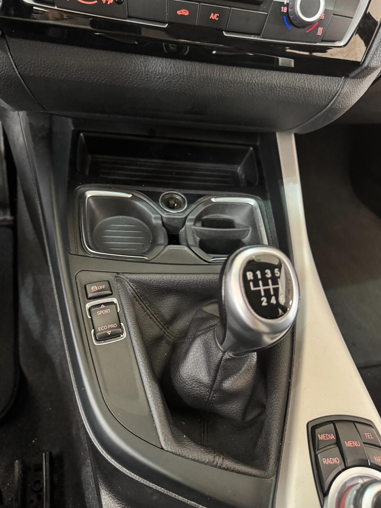 Bmw 116 116d Urban cv. NAVIGATORE OK NEOPATENTATI