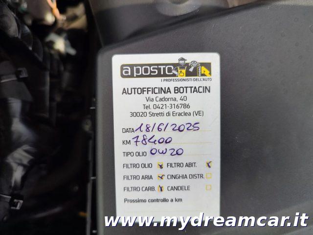 VOLVO V60 B4 (d) Geartronic Momentum Business