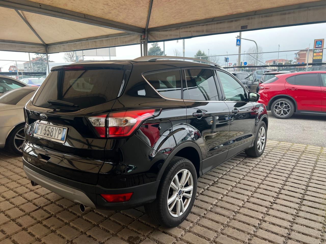 Ford Kuga 1.5 TDCI 120 CV S&S 2WD Business