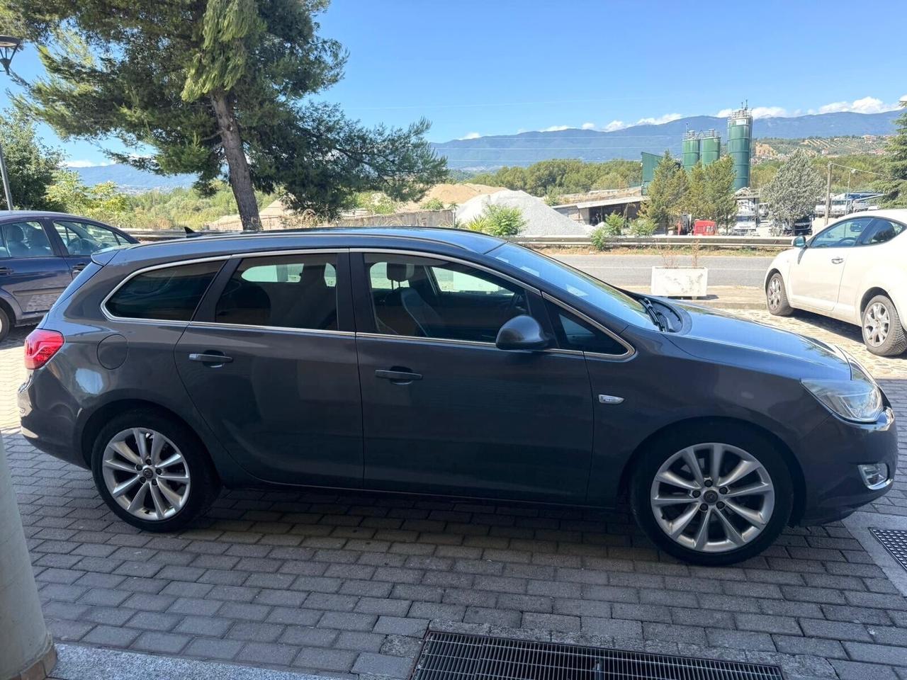 Opel Astra 1.7 CDTI 125CV Sports Tourer Cosmo