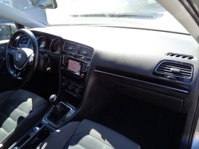 VOLKSWAGEN Golf 1600 TDI 5PORTE 105CV NAVI CLIMAUTO PDC ITALIA