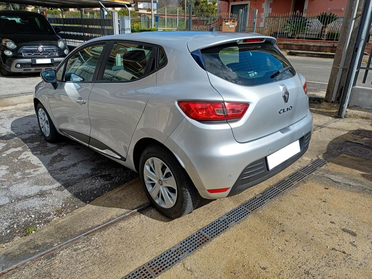 Renault Clio 90 CV 5 porte Moschino Zen KM CERTIFICATI