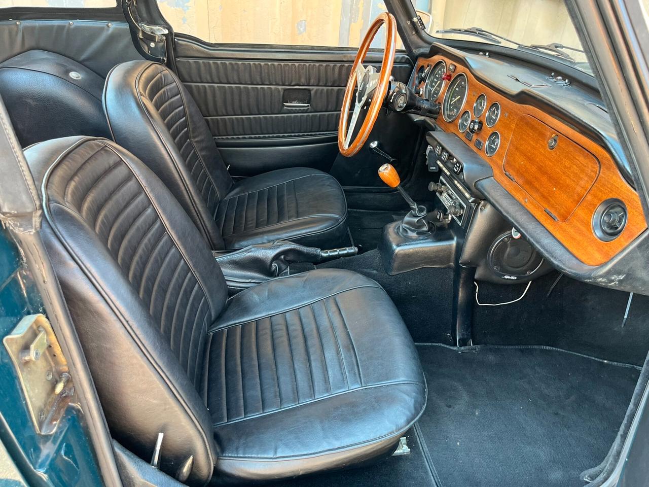 Triumph TR6 2500