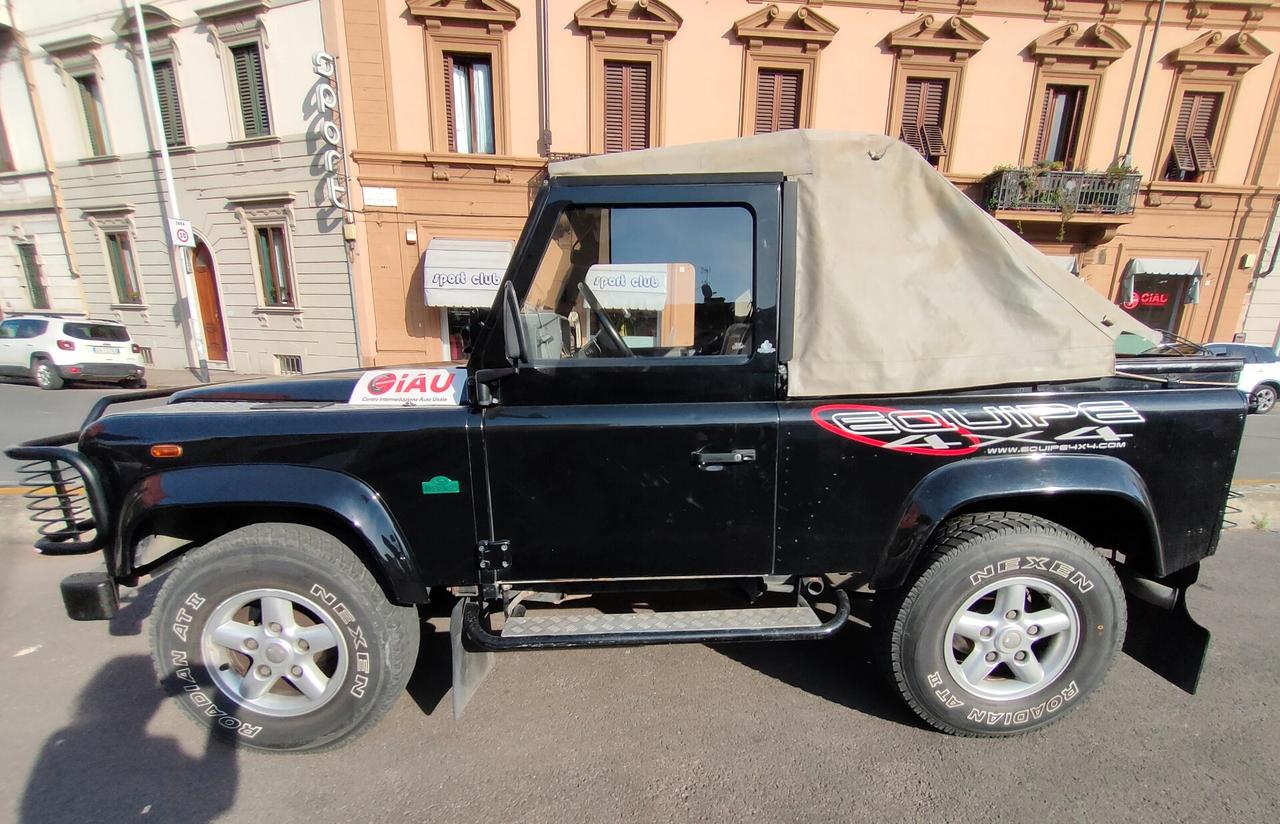 Land Rover Defender 90 2.5 Td5 Soft-Top Neopatentati