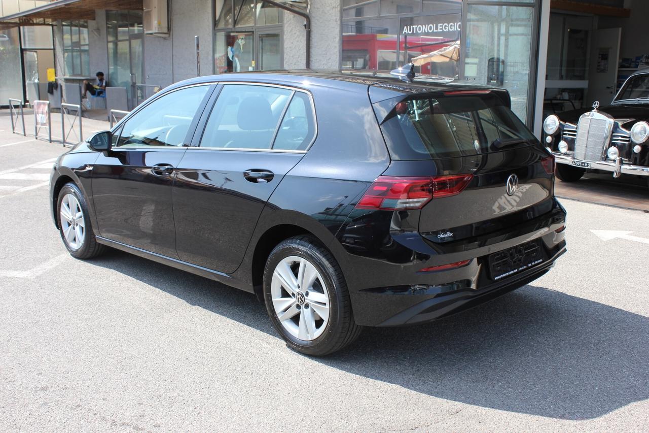Volkswagen Golf 2.0 TDI 115 CV LIFE NAVY VOLANTE RISCALDABILE ADAPTIVE CRUISE CONTROL