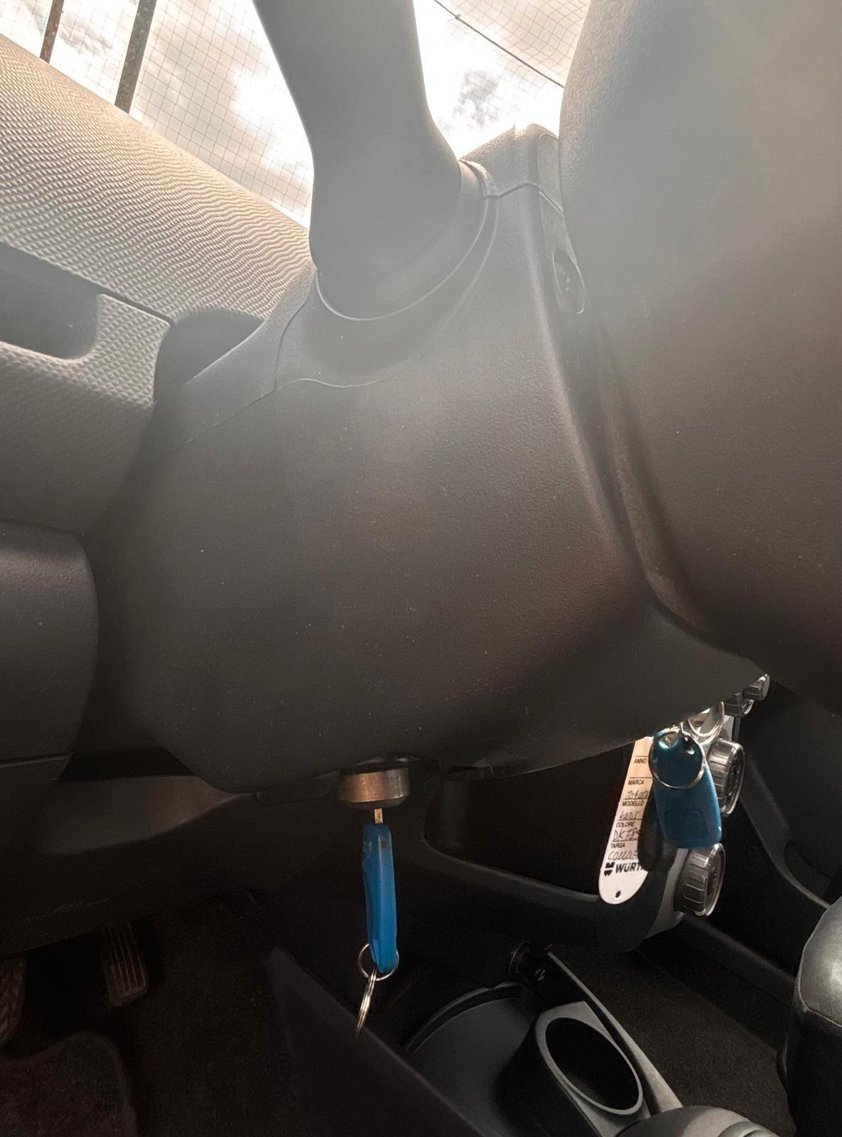 Toyota Yaris 1.0 5 porte