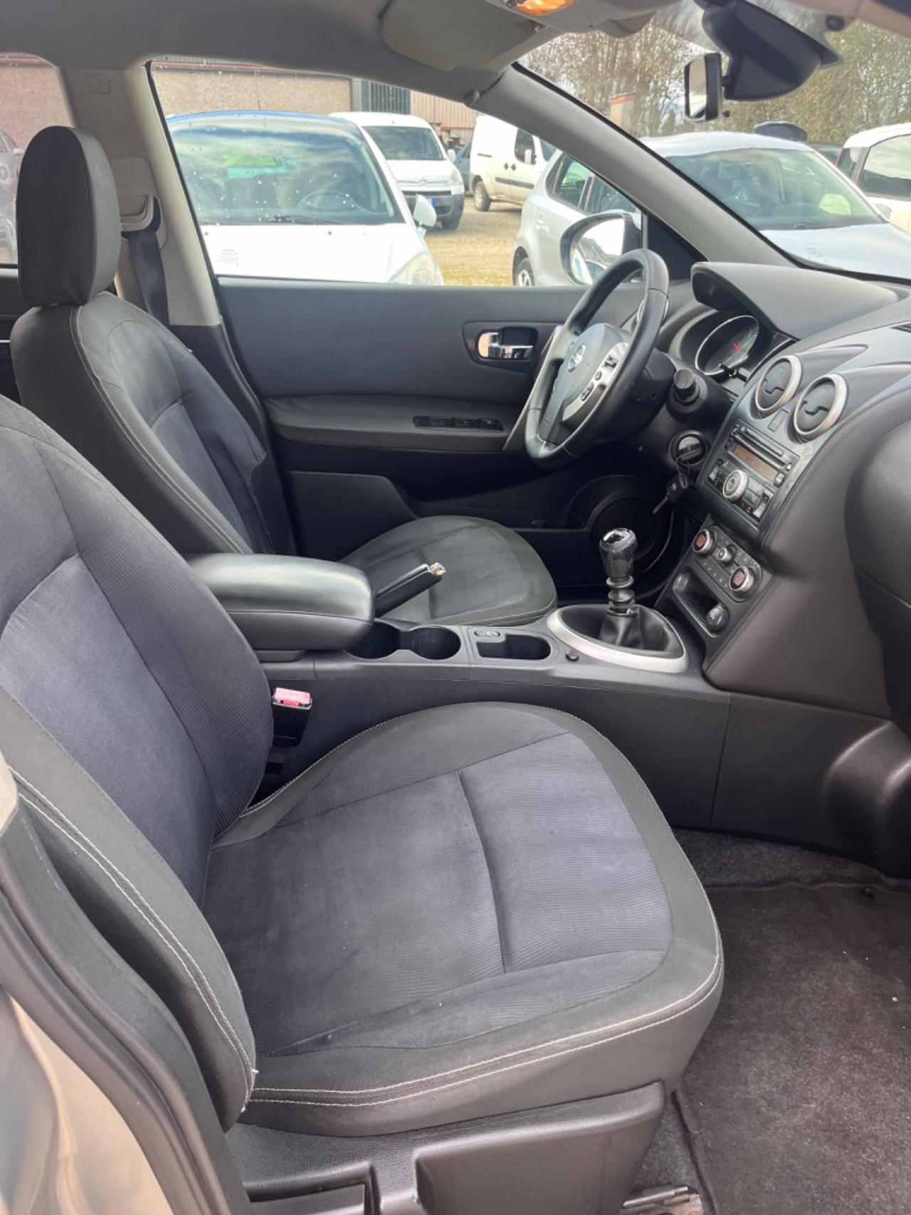 Nissan Qashqai 1.5 dCi PERFETTA SI NEOPATENTATI