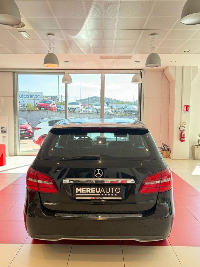 MERCEDES-BENZ B 180 d Executive