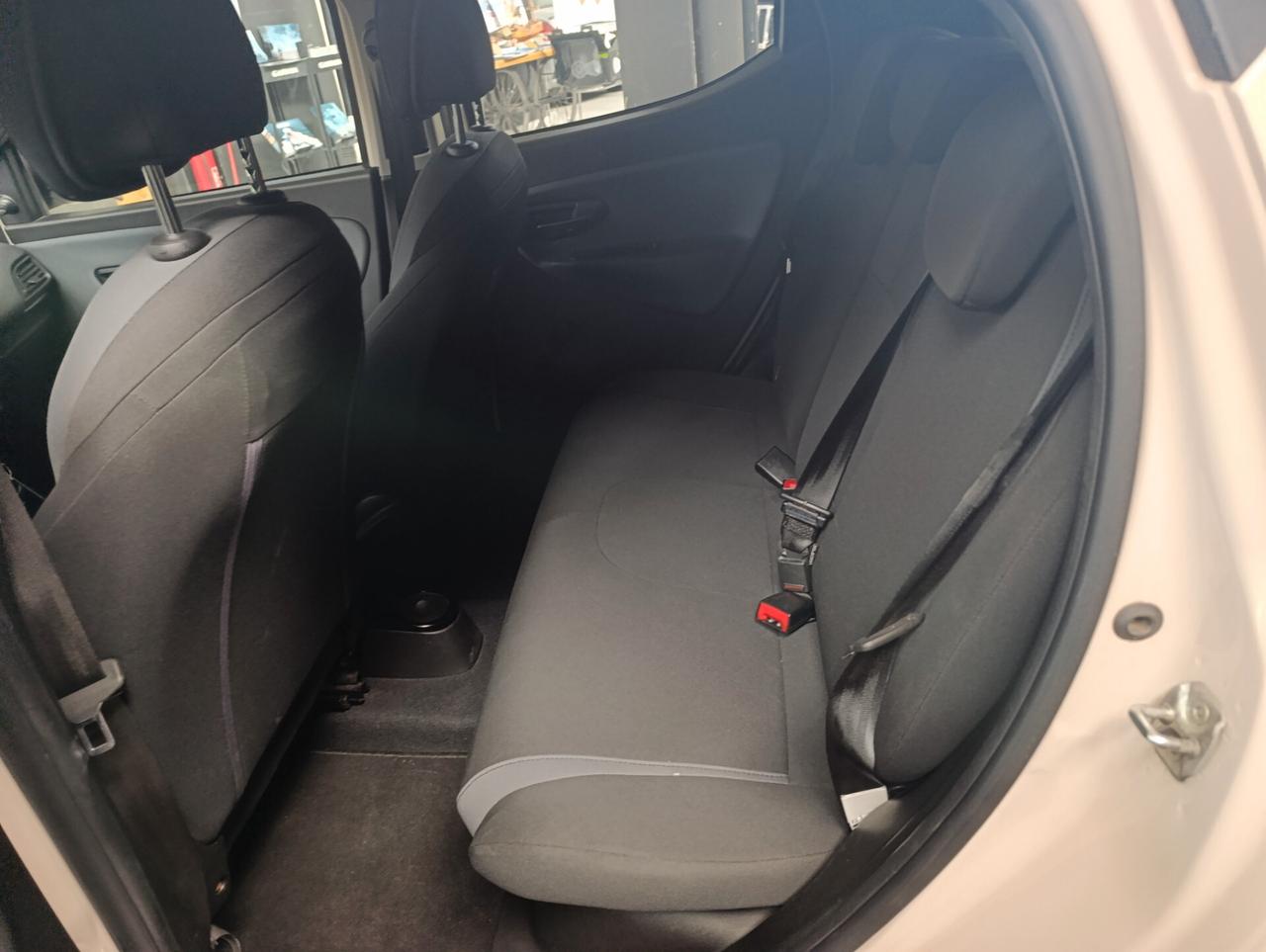 Lancia Ypsilon del 2017 benzina anche neopatentati
