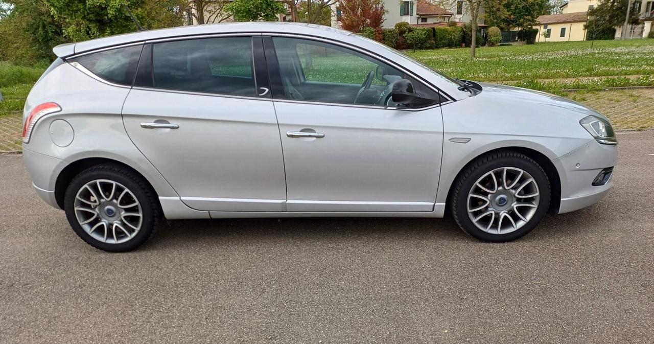 Lancia Delta 1.6 MJT DPF Gold