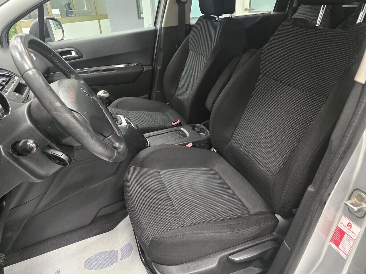 Peugeot 5008 1.6 HDi 112CV Premium