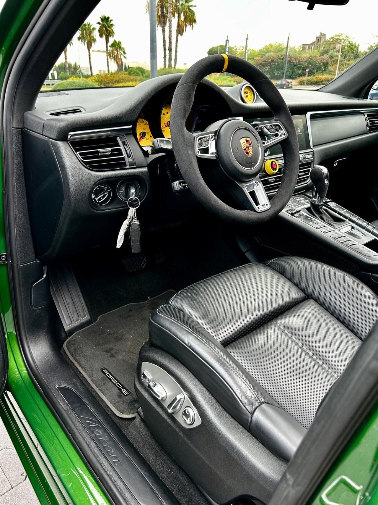 Porsche Macan 2.0 BENZINA 245CV PYTHON GREEN (GTS COLOR)