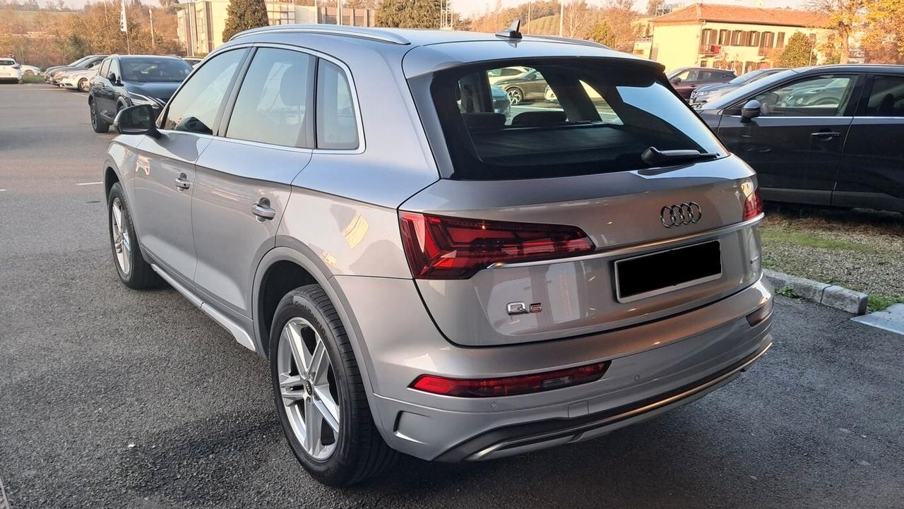 Audi Q5 40 TDI 204 CV quattro S tronic Business Advanced - GD731