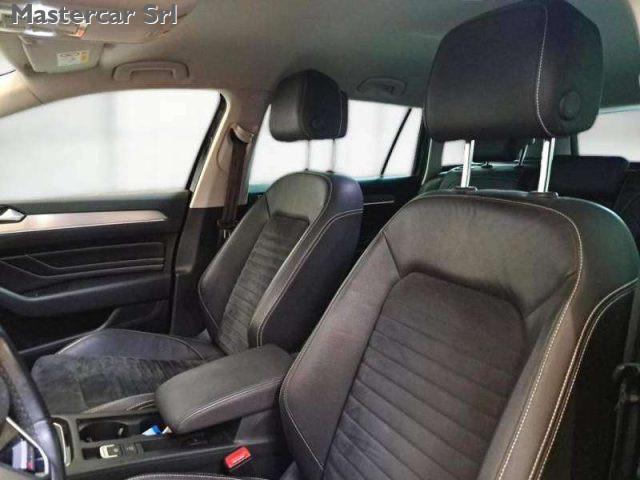 VOLKSWAGEN Passat Variant Passat Variant 2.0 tdi Executive 4motion 200cv dsg