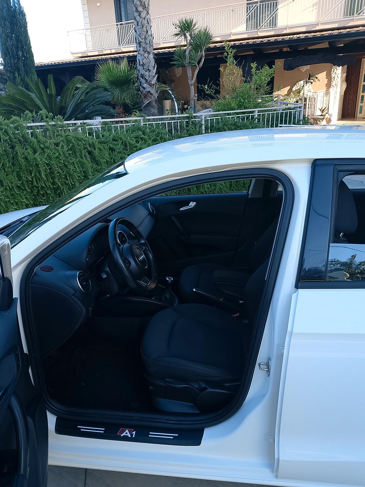 Audi A1 1.6 TDI S line edition
