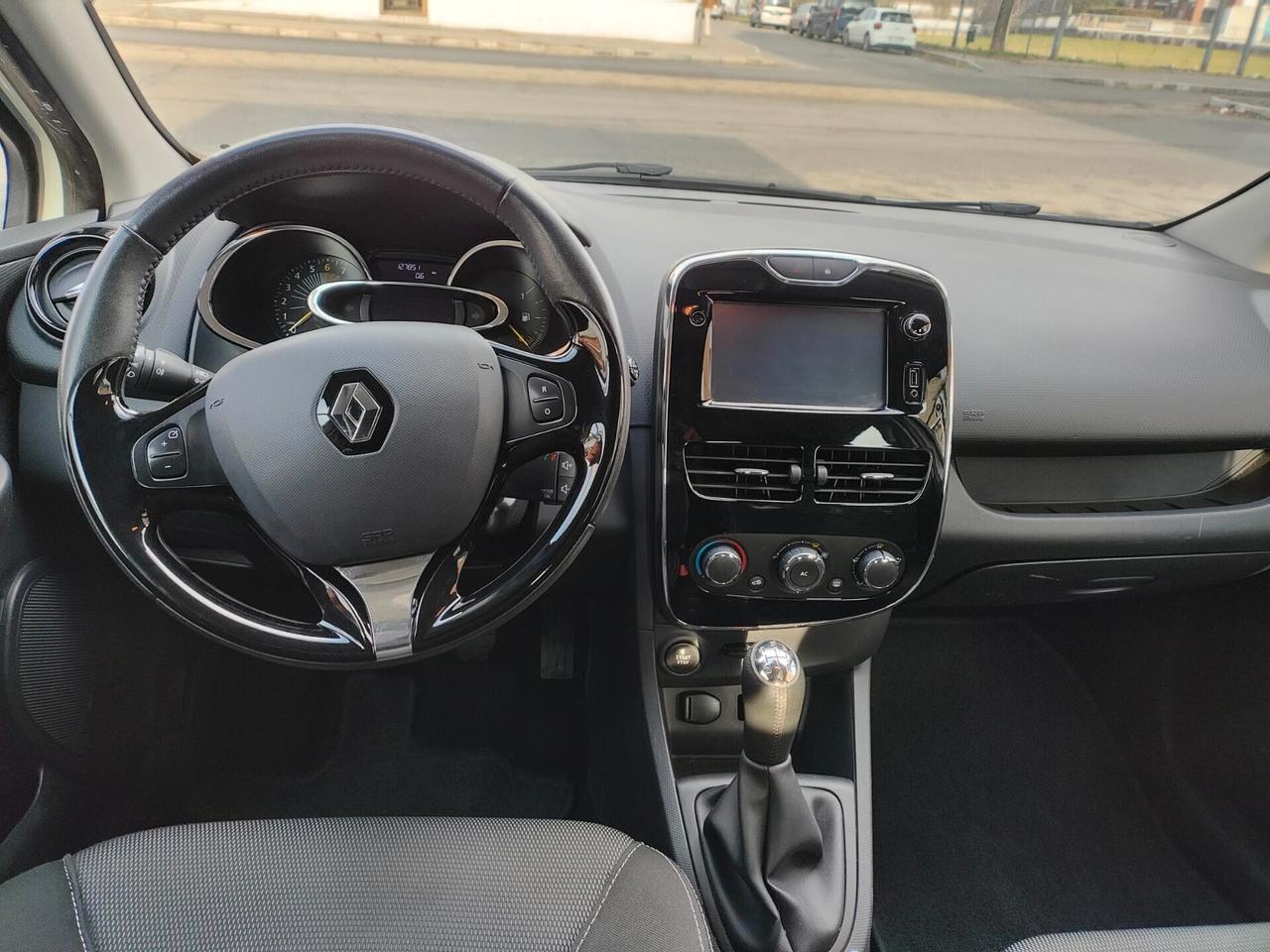 RENAULT CLIO 1.2 73CV KM 127851- 2014