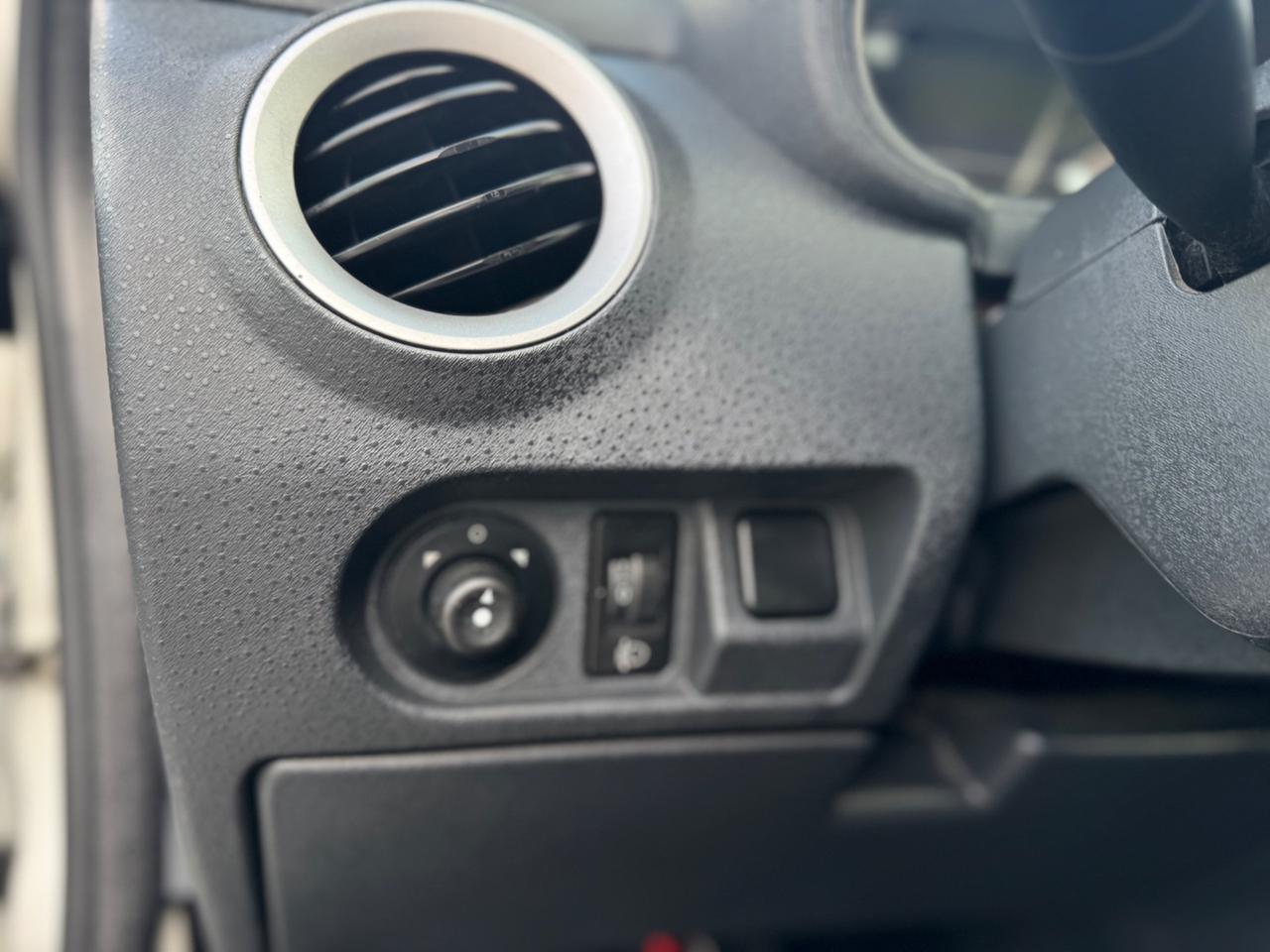 Citroen C2 1.4 HDi 70CV Van Vetrata