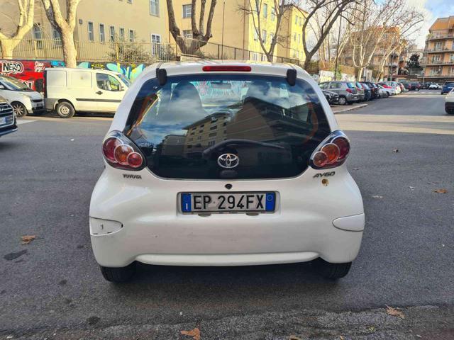 TOYOTA Aygo 1.0 12V VVT-i 3 porte Active Connect