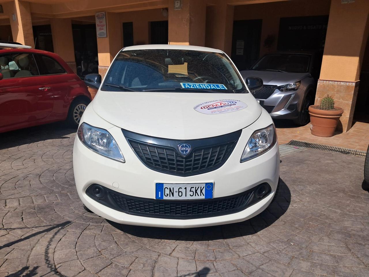 Lancia Ypsilon 1.0 FireFly 5 porte S&S Hybrid Silver