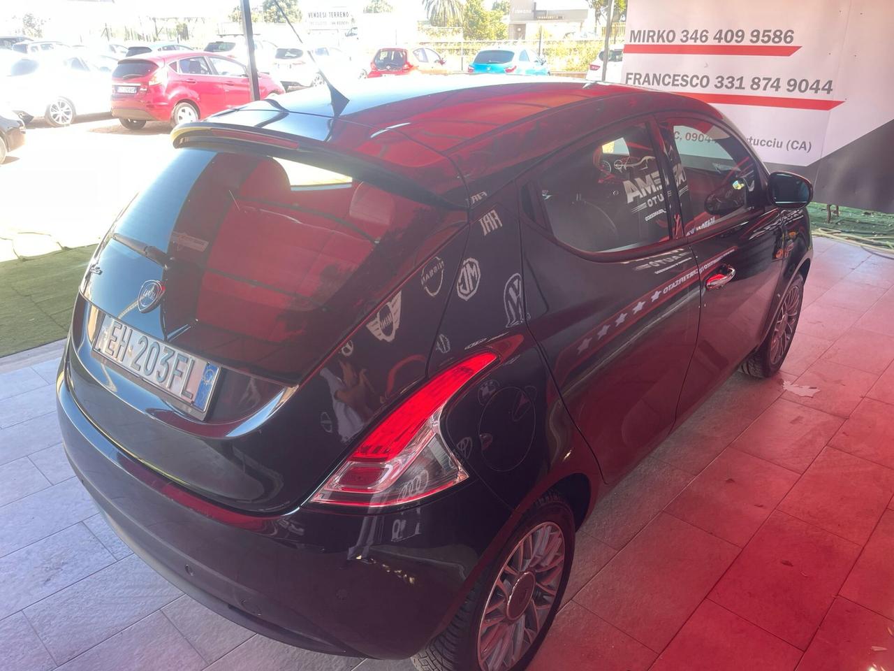 Lancia Ypsilon 1.2 69 CV 5 porte S&S Gold