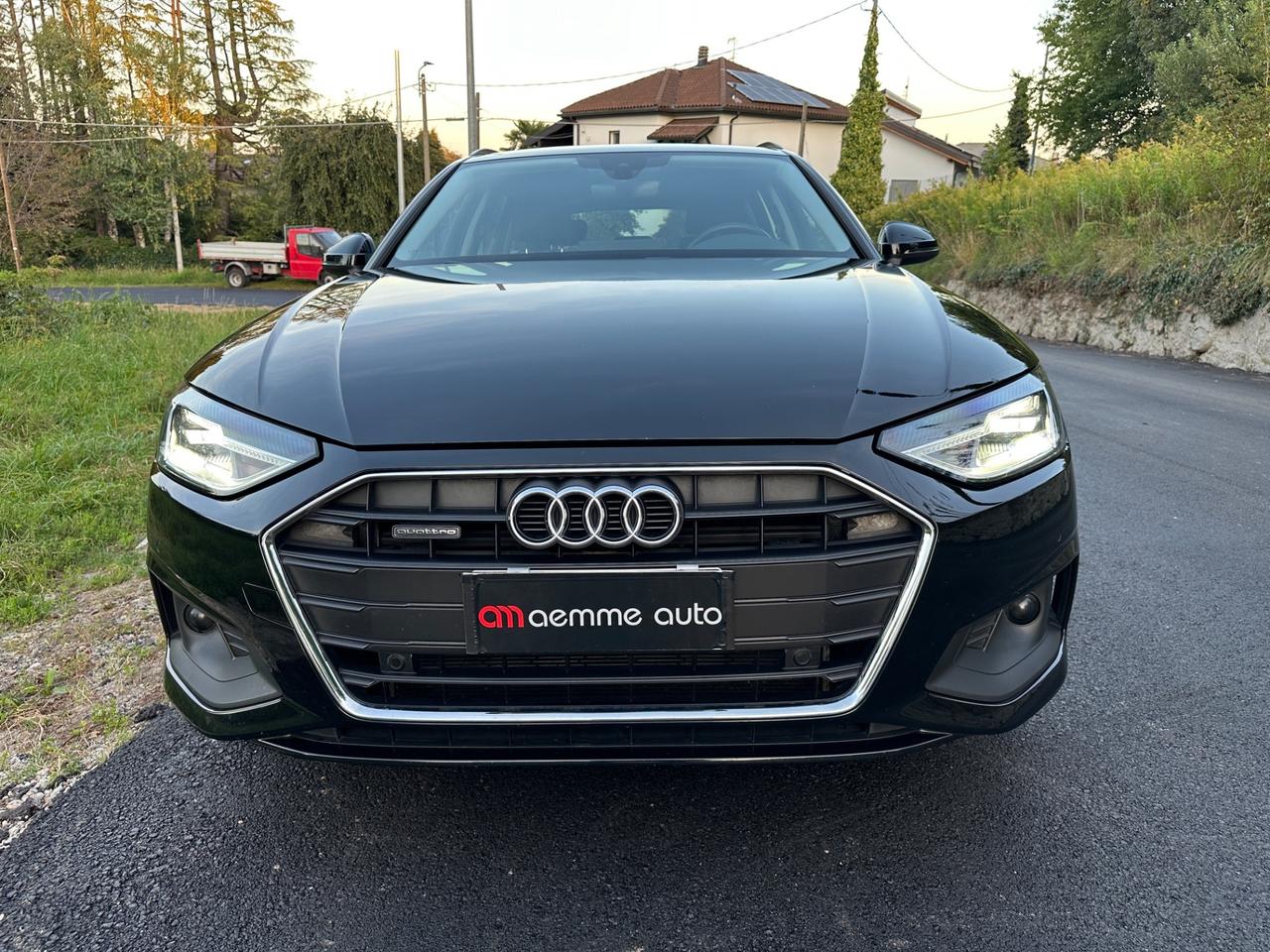Audi A4 Avant 40 TDI quattro S tronic Business Advanced