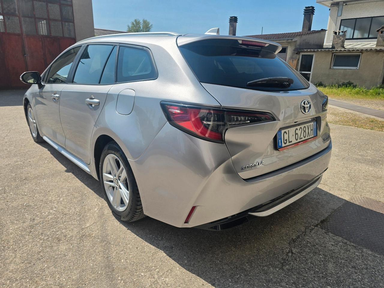 Toyota Corolla Touring Sports 1.8 Hybrid Business Tech