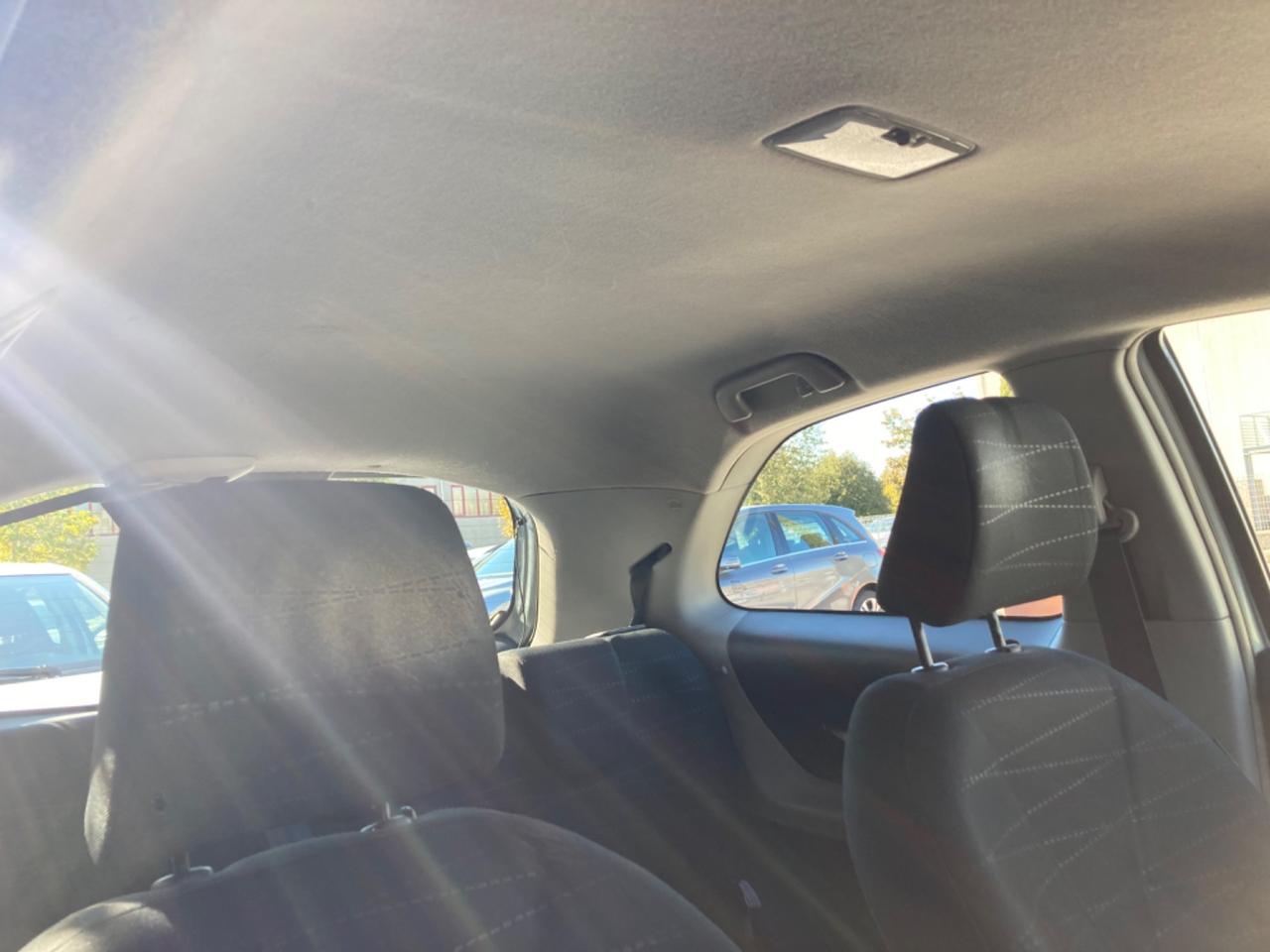 TOYOTA YARIS (PROPRIETRIO UNICO)