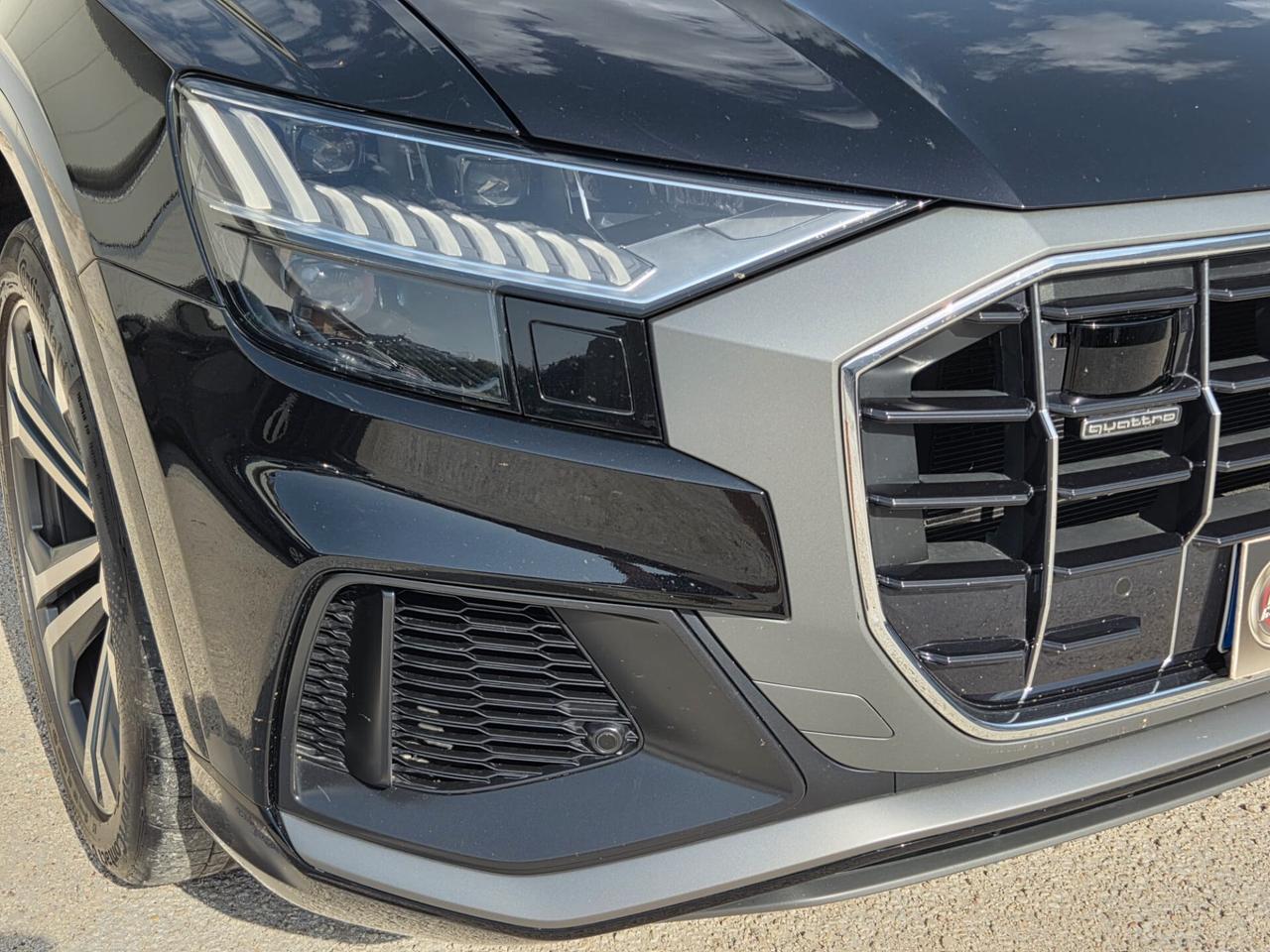 Audi Q8 50 TDI QUATTRO S LINE "FULL OPTIONAL"