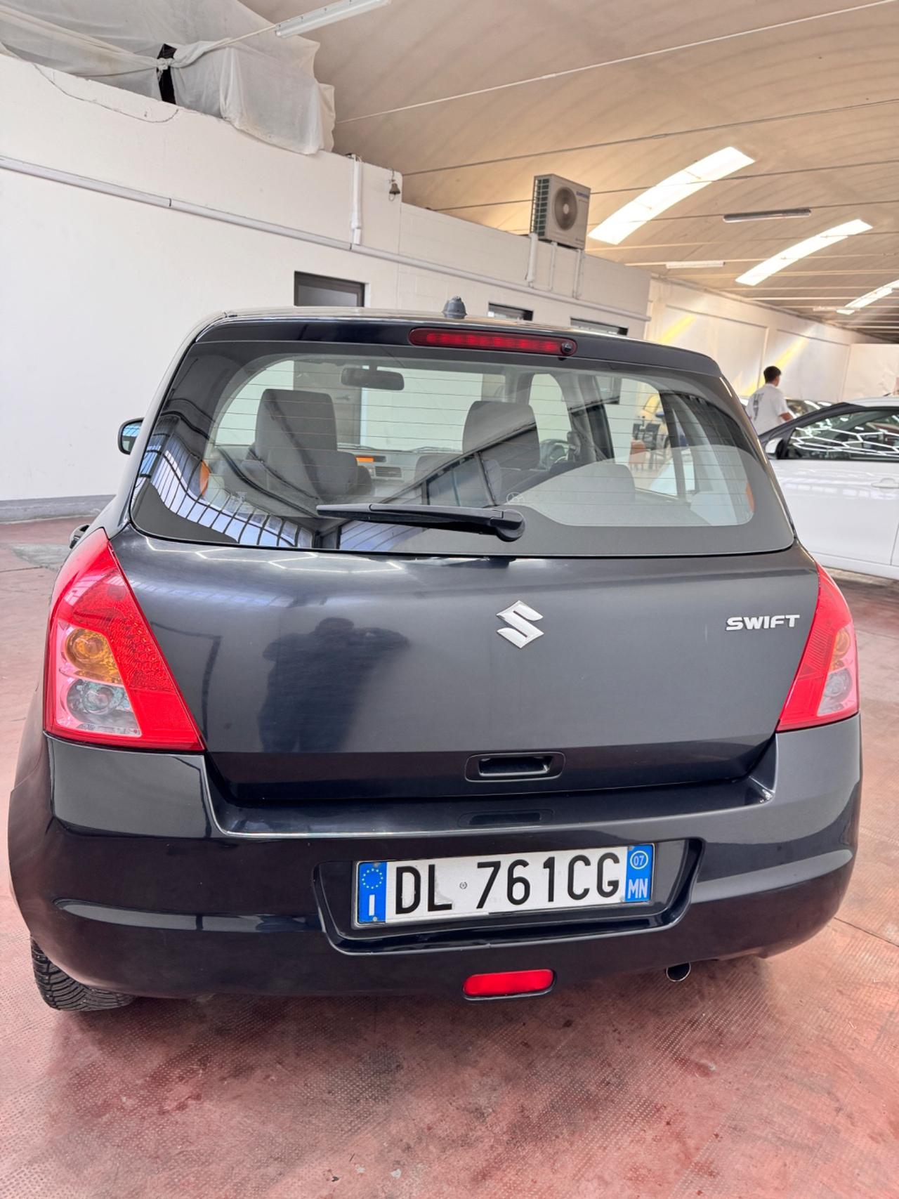 Suzuki Swift 1.3 Benzina 120.000km