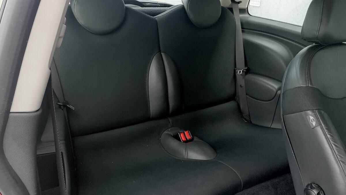 Mini Cooper 1.4 d -