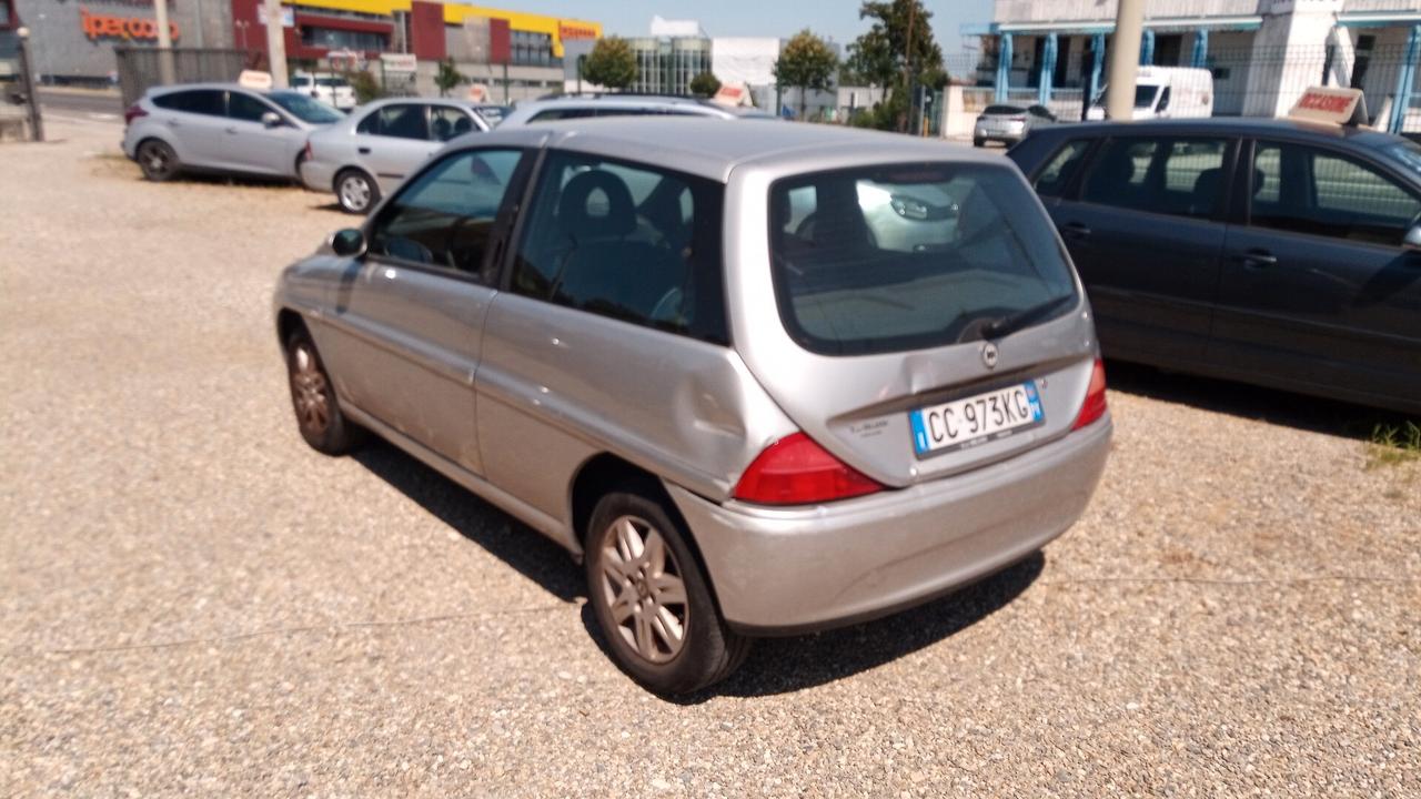 Lancia Y LANCIA Y 12 BENZINA