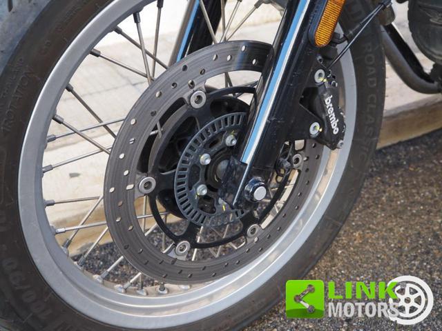 MOTO GUZZI V7 850 Special