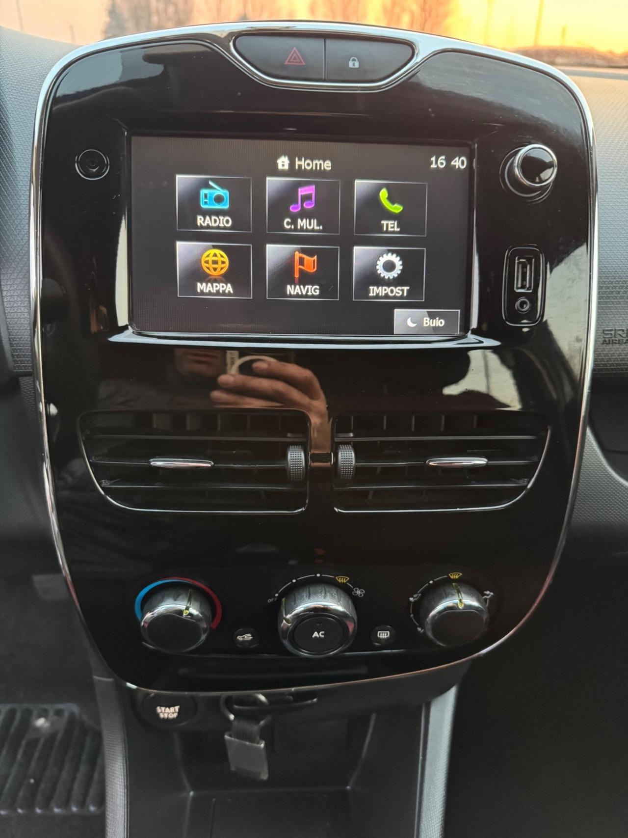 Renault Clio manutenzione completa idonea ai neopatentati