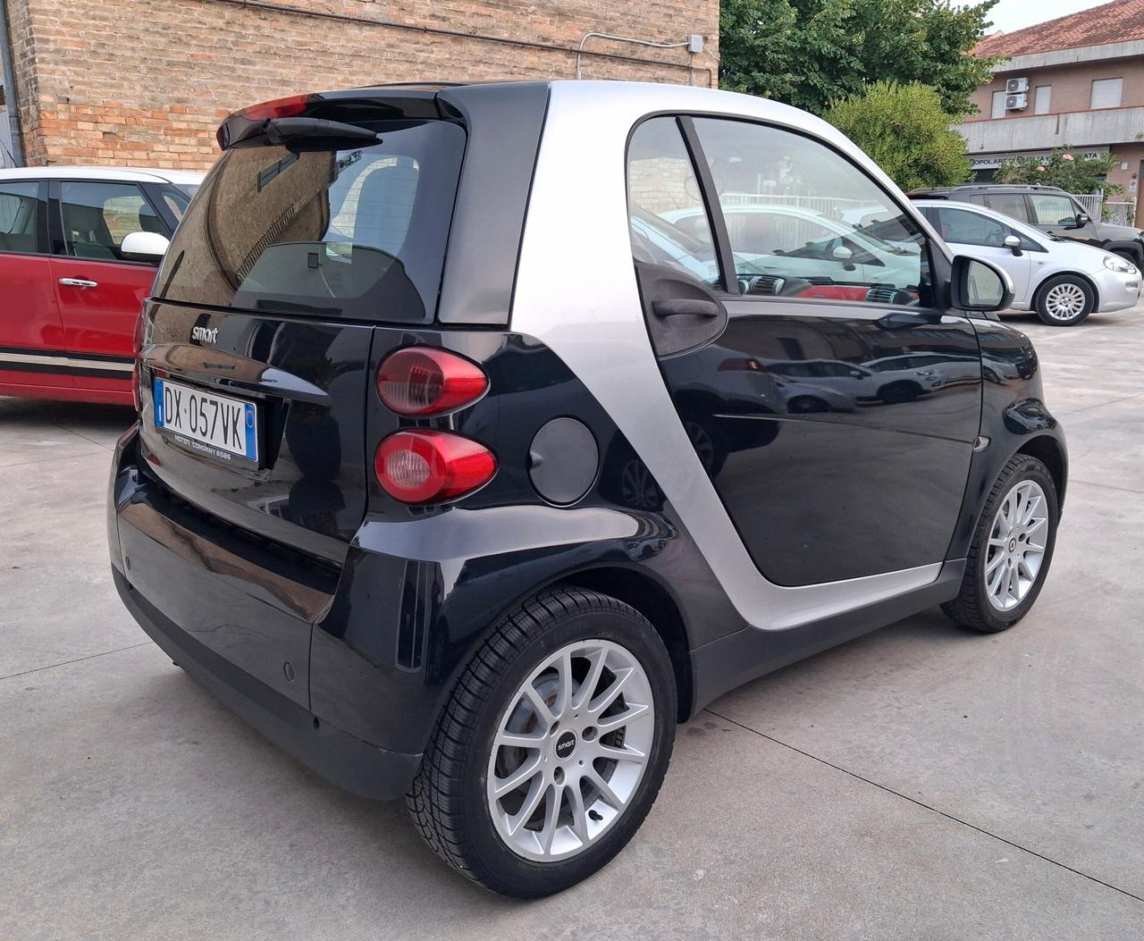 Smart ForTwo 1000 62 kW coupé passion