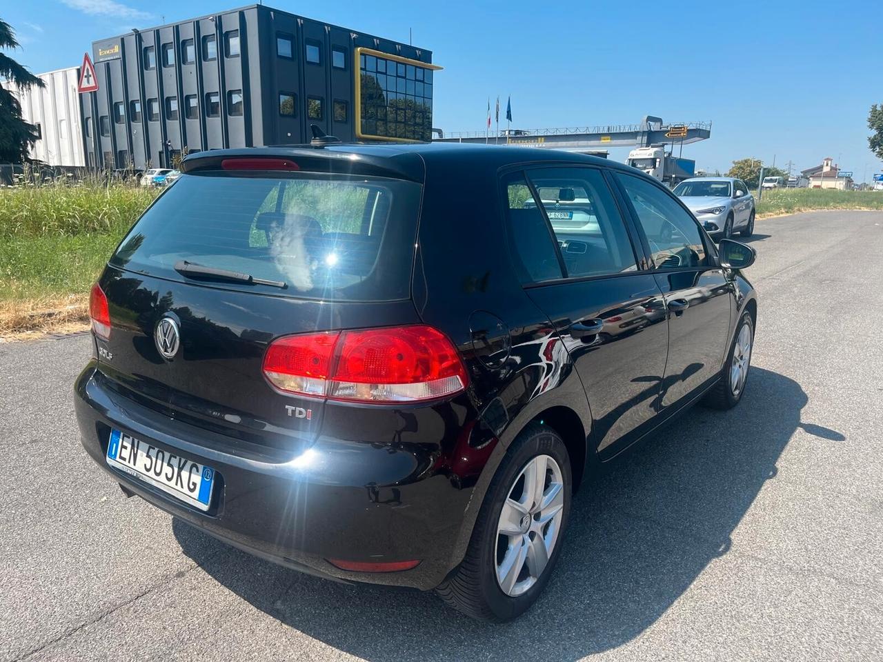 Volkswagen Golf 1.6 TDI DPF 5p.