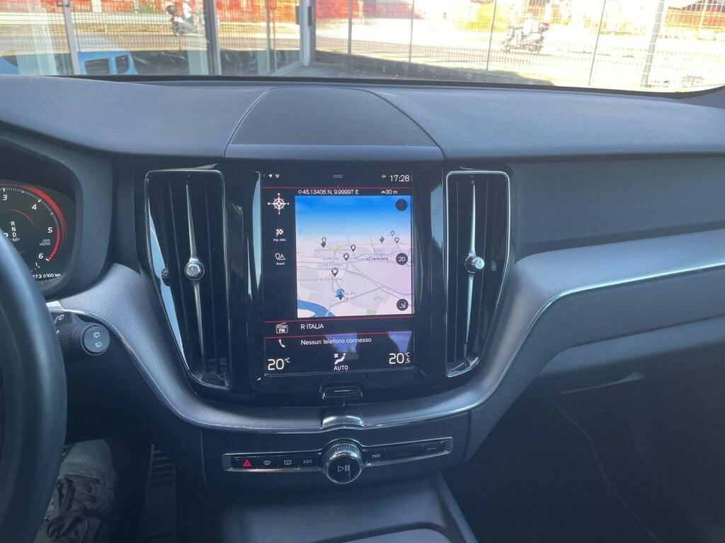 Volvo XC60 2.0 B4 R-Design AWD Geartronic