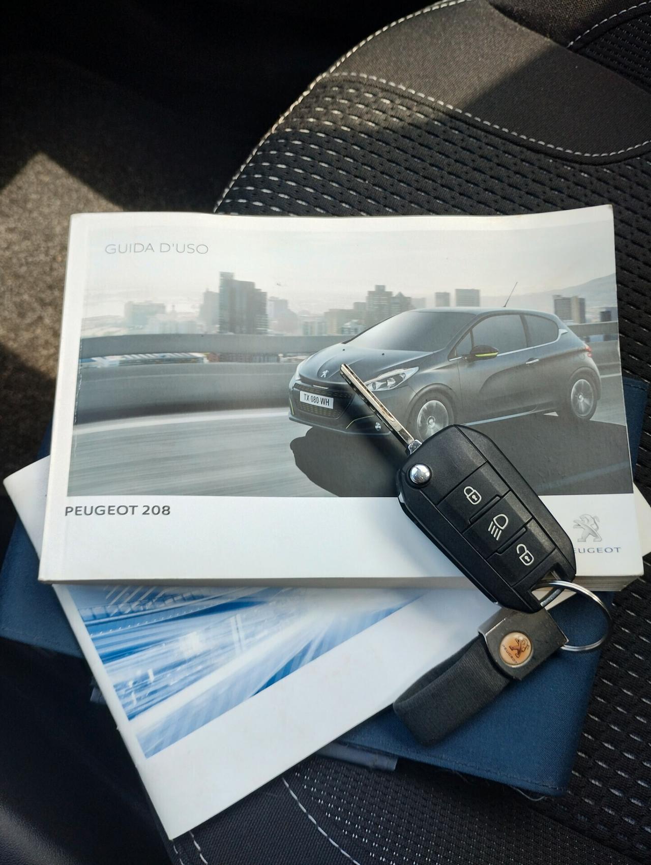 PEUGEOT 208 1.2 PureTech Turbo SeS GT Line Automatica 2017