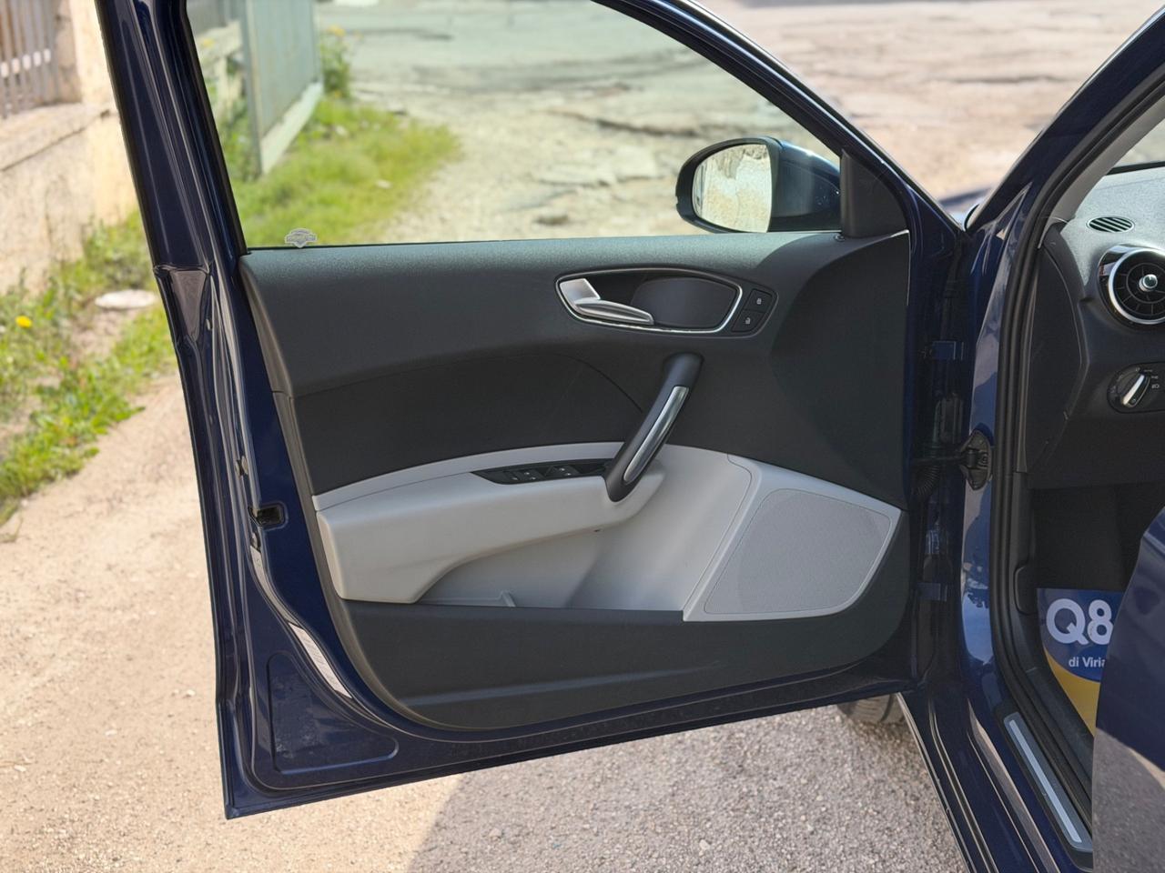 Audi a1 1.6 105cv sportback ok neopatentati