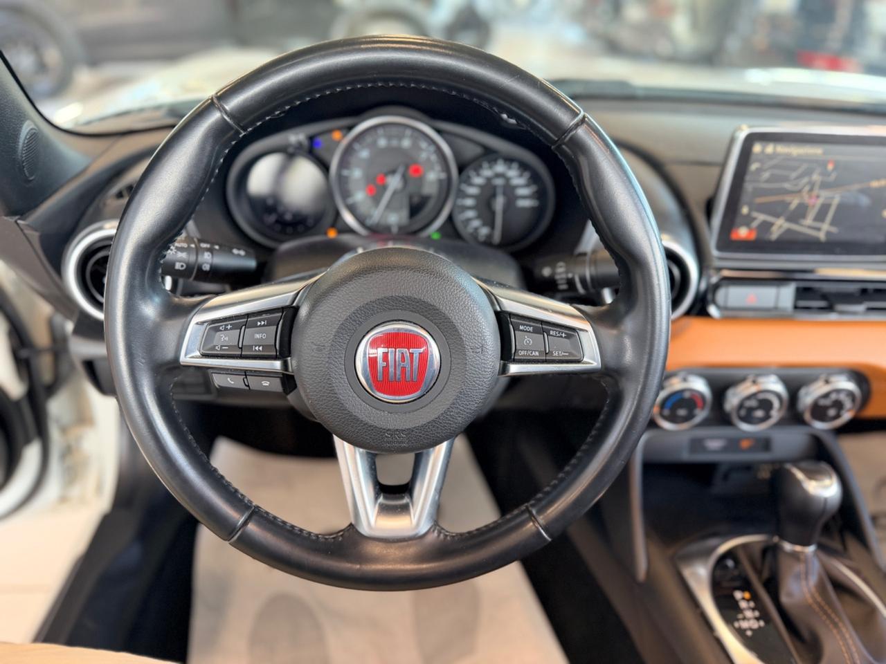 Fiat 124 Spider 1.4 MultiAir AT6 Lusso
