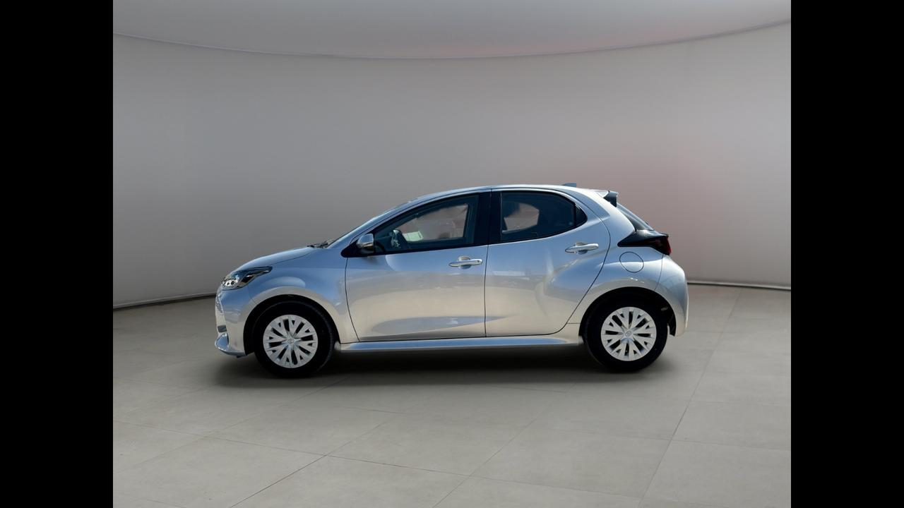TOYOTA Yaris IV 2020 - Yaris 1.5h Active