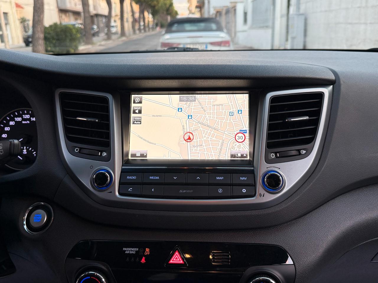 Hyundai Tucson 1.7 CRDi NAVI CAMERA *KM 86.000