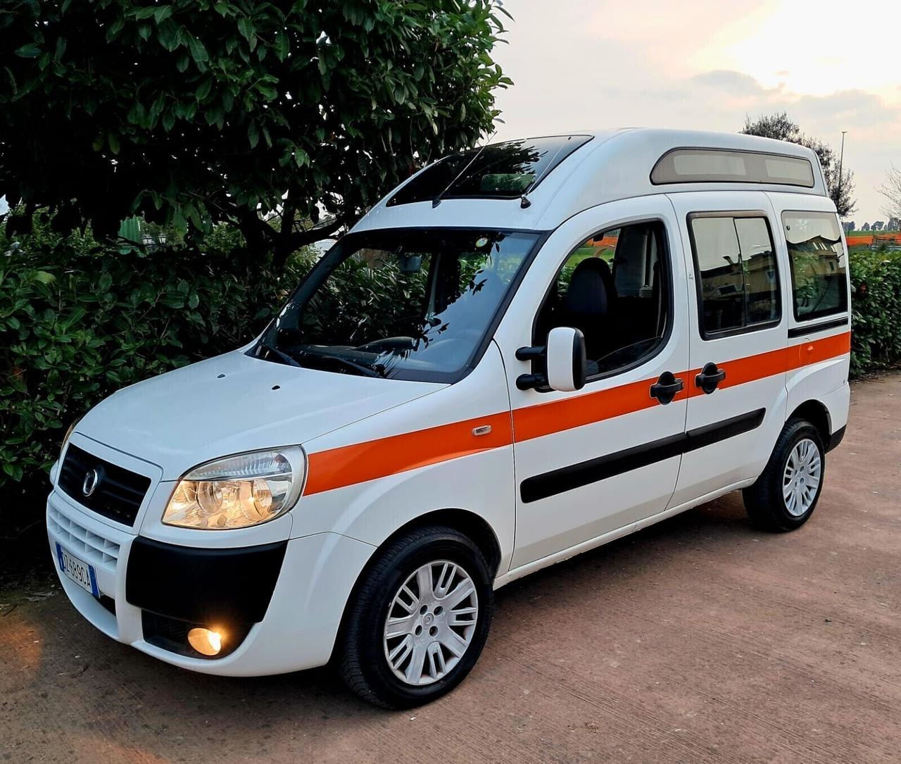 Fiat Doblo Doblò 1.9 120cv TETTO ALTO TRASPORTO DISABILI