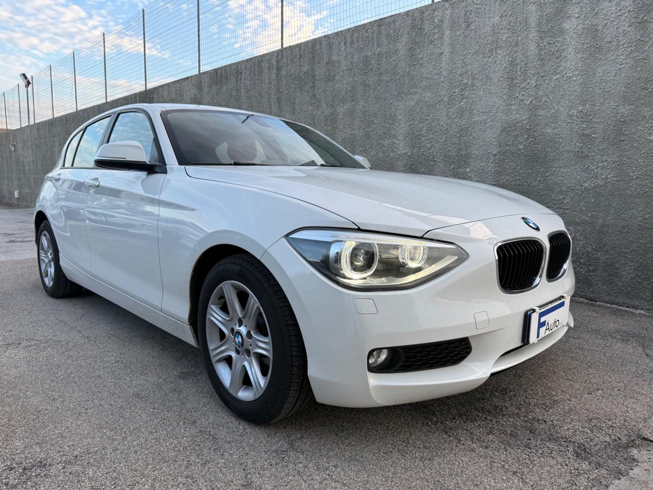 Bmw 118d 5p. Sport,Climatronic bizona,Xeno+Led,cerchi in lega,sensori di parcheggio,ecc.