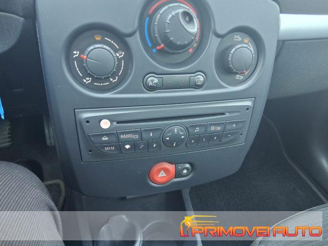 RENAULT Clio 1.2 16V 5 porte Dynamique