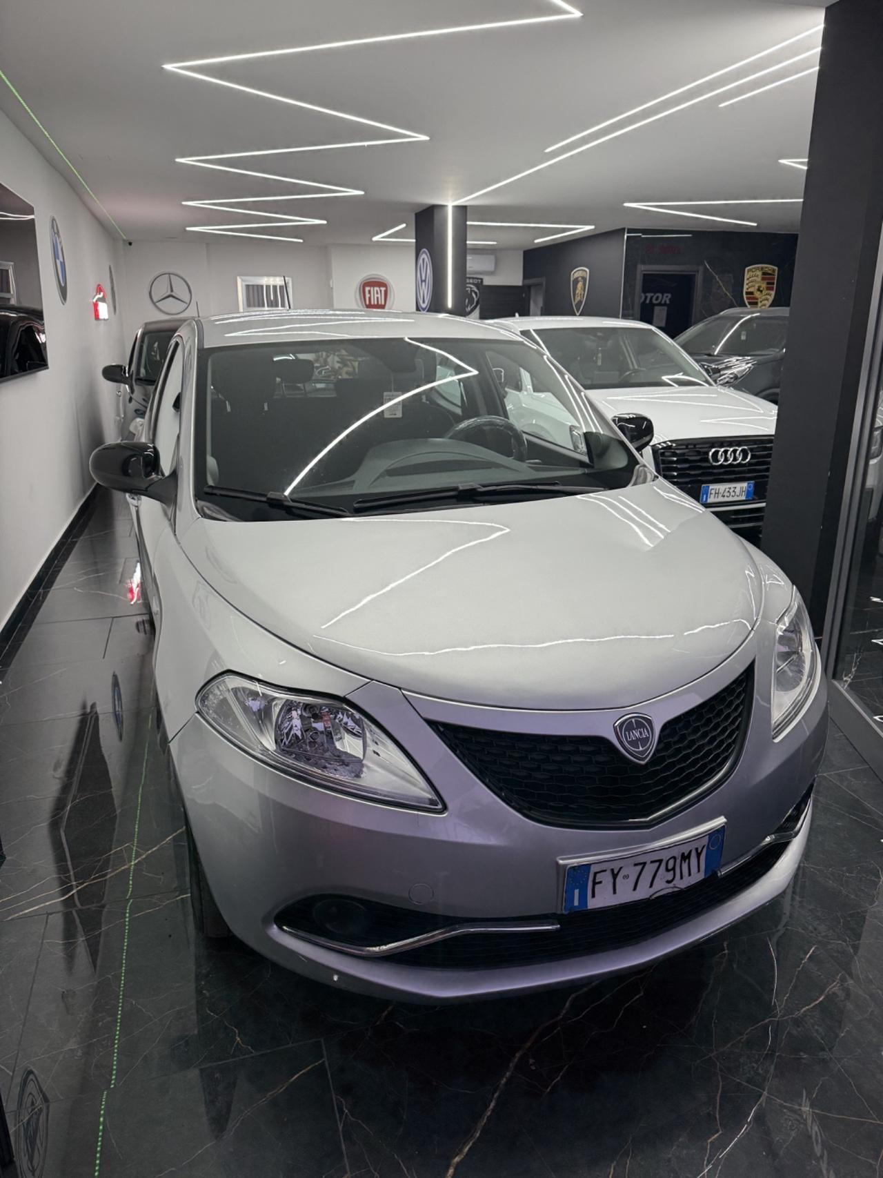 Lancia Ypsilon 1.2 69 CV 5 porte GPL Ecochic Gold