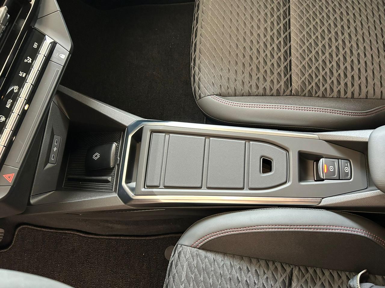 Renault Clio Full Hybrid E-Tech 160 CV 5 porte Techno