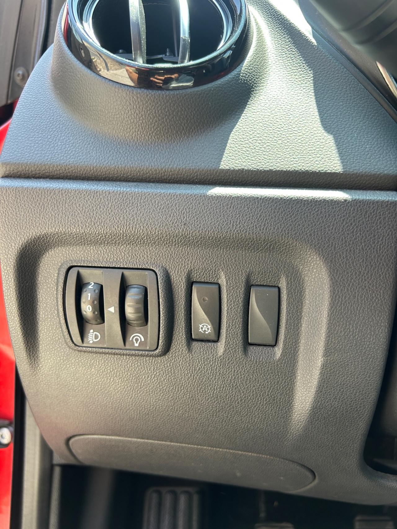 Renault Captur 1.5 90 cv Energy Edition-2019-CLIMA-NAVI-BI-COLOR