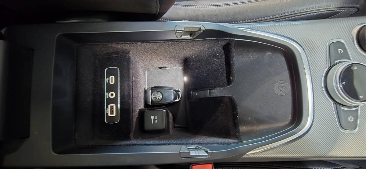 Alfa Romeo Stelvio 2.2 t Veloce Q4 210cv*MOTORE NUOVO GAR24 MESI*