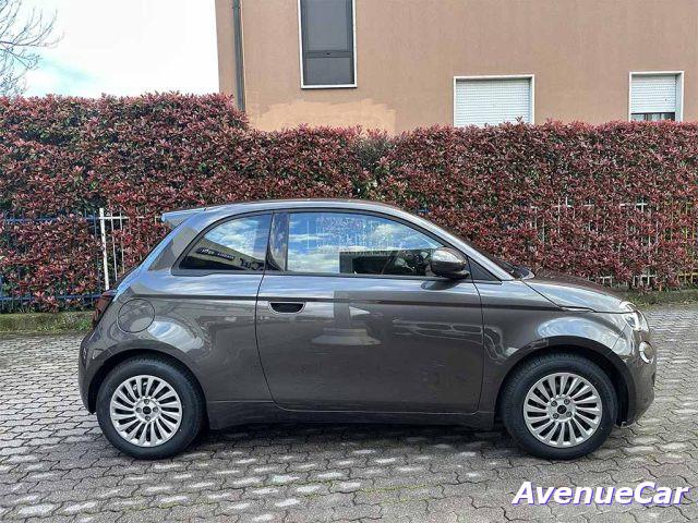 FIAT 500 42 kWh ACTION ADATTA X NEOPATENTATI PARI AL NUOVO