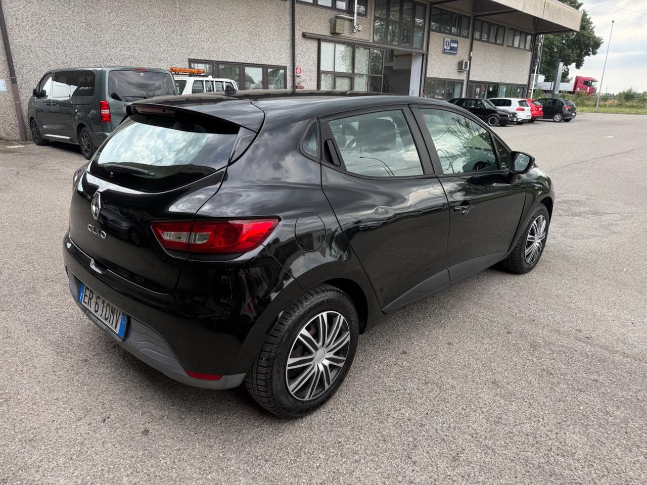 Renault Clio 1.2 75CV 5 porte Live Gpl